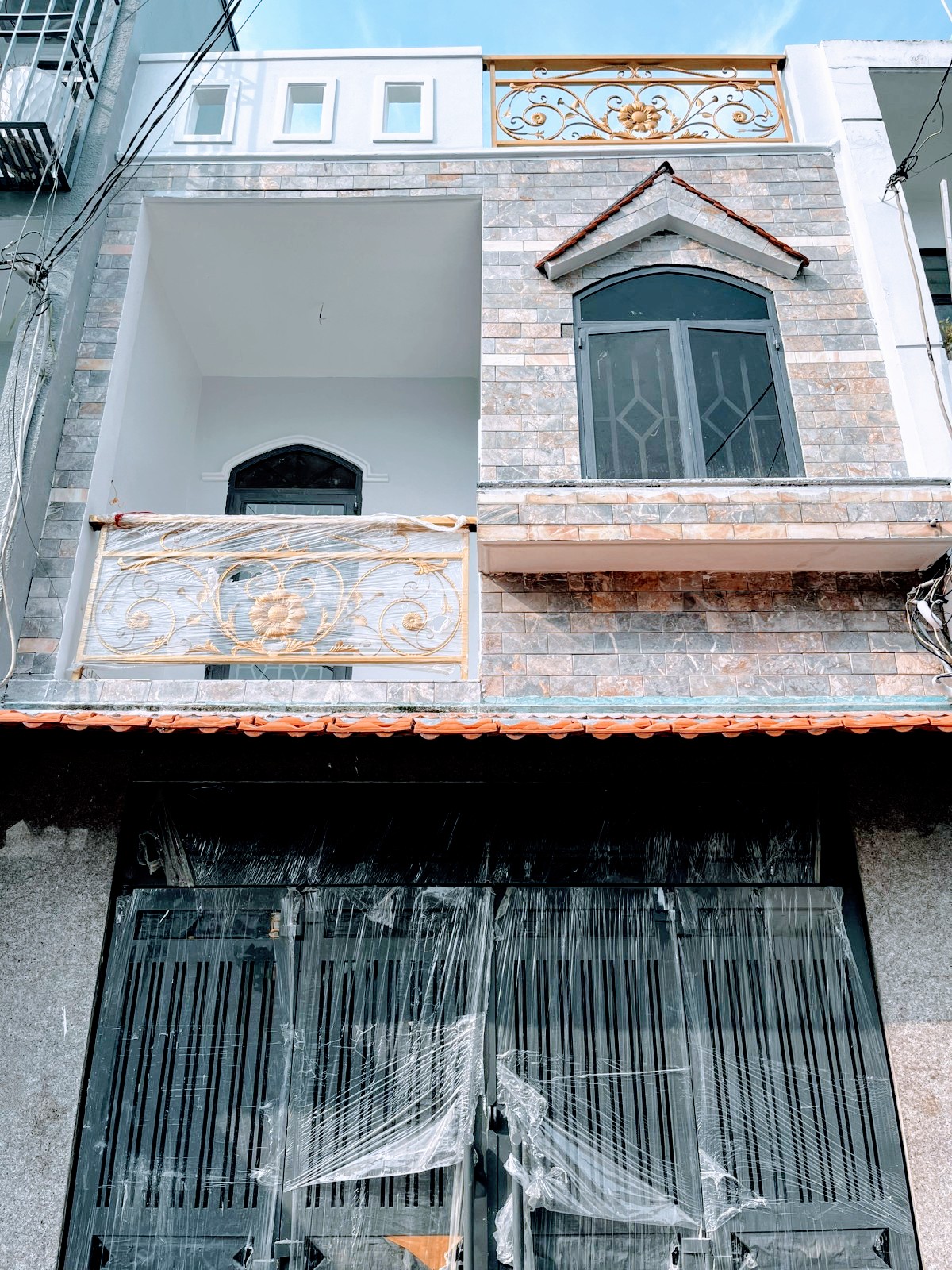 Nhà mới Lê Văn Quới - FULL NỘI THẤT - 44m2 - HXH - NGANG 4M - 3 TỶ chín chín