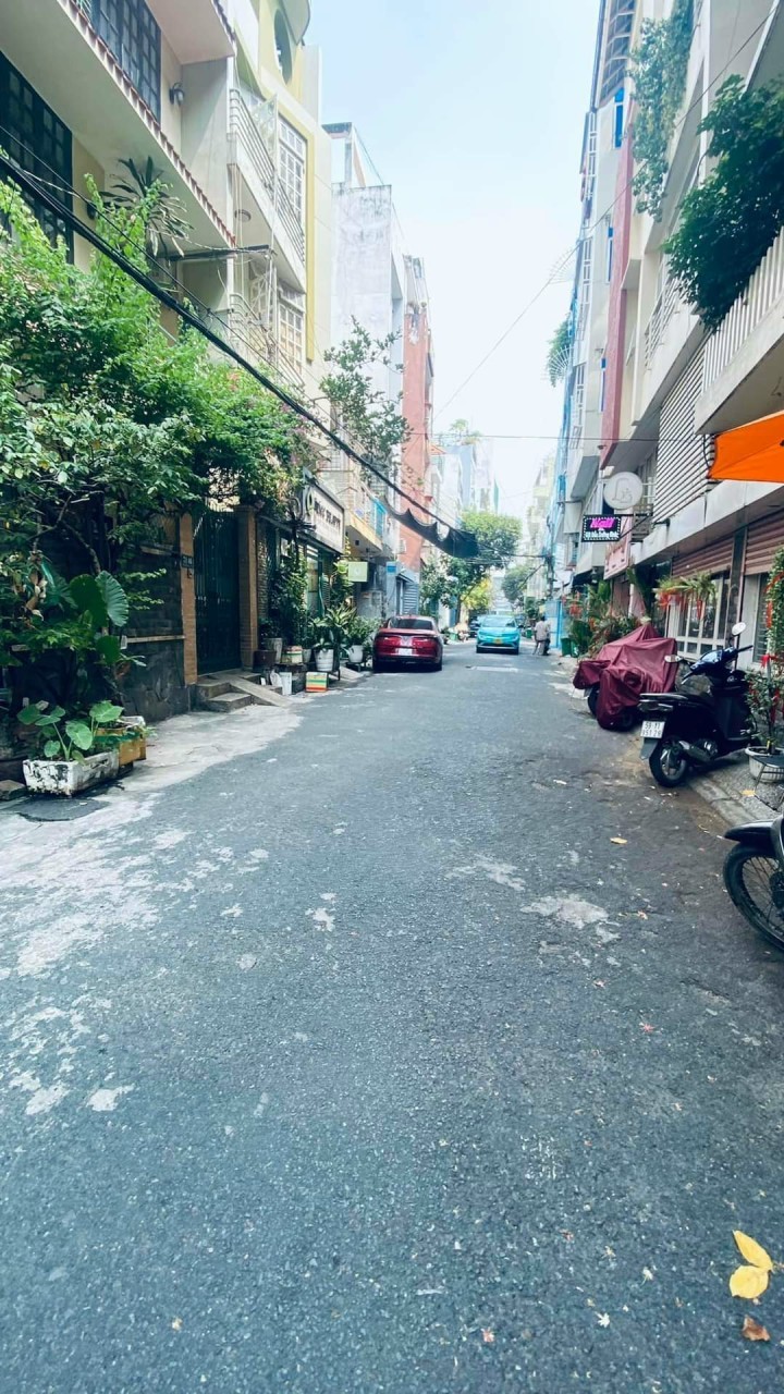 Hiếm Lũy Bán Bích - Tân Phú - 5 tầng - HXH Sát MT - 44m2