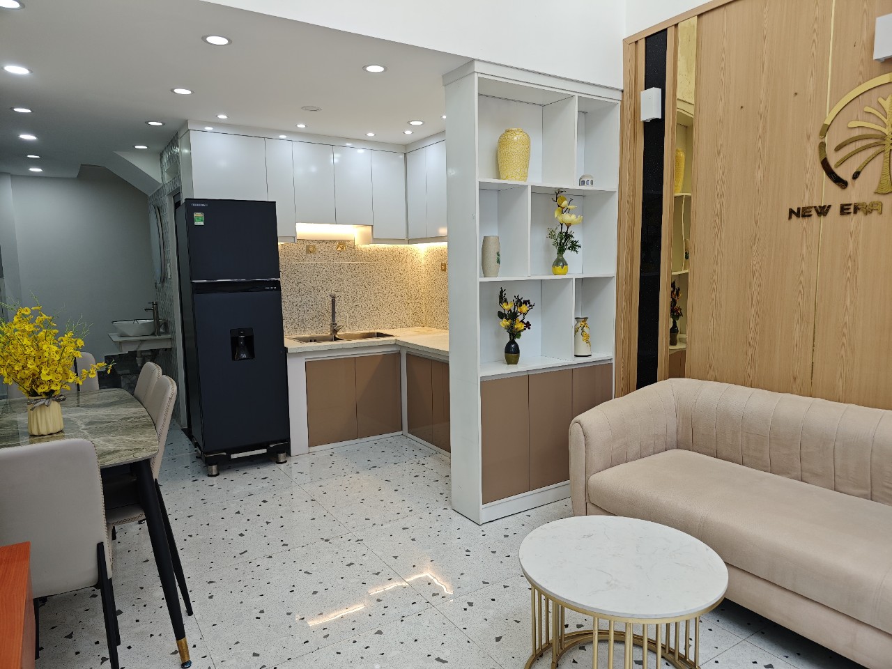 1 Căn Ra Hẻm Xe Hơi - Lê Văn Thọ - Siêu Đẹp - 5 Tầng - Full Nội Thất. Chỉ Với 4.9 Tỷ