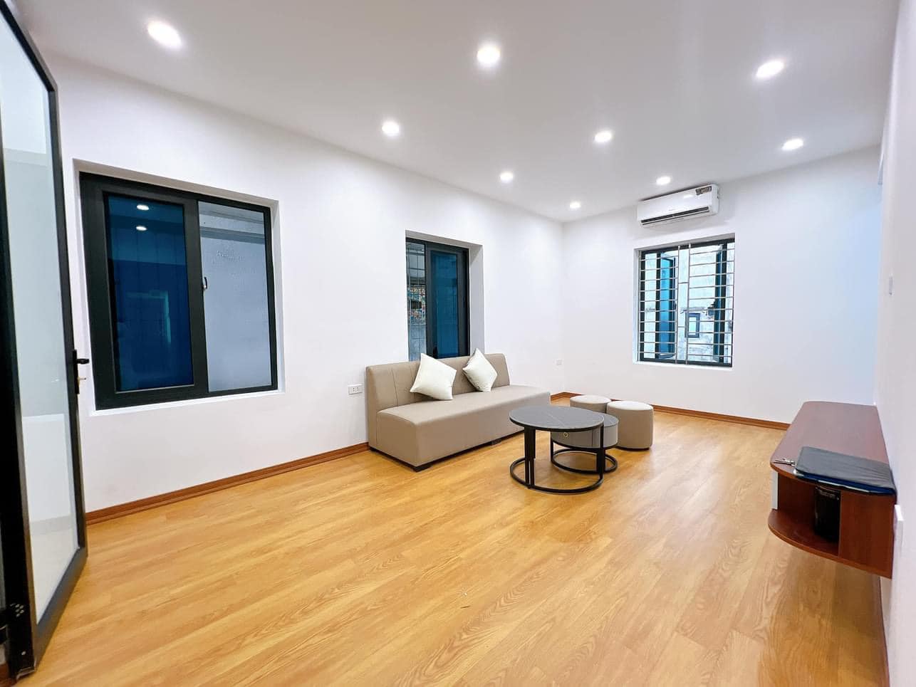 RUNG TÂM BA ĐÌNH - LÔ GÓC 3 MẶT THOÁNG 3PN ĐỦ CÔNG NĂNG- HIẾM NHÀ BÁN - VỊ TRÍ SIÊU ĐẸP - CẠNH CÔNG VIÊN BÁCH THẢO - AN