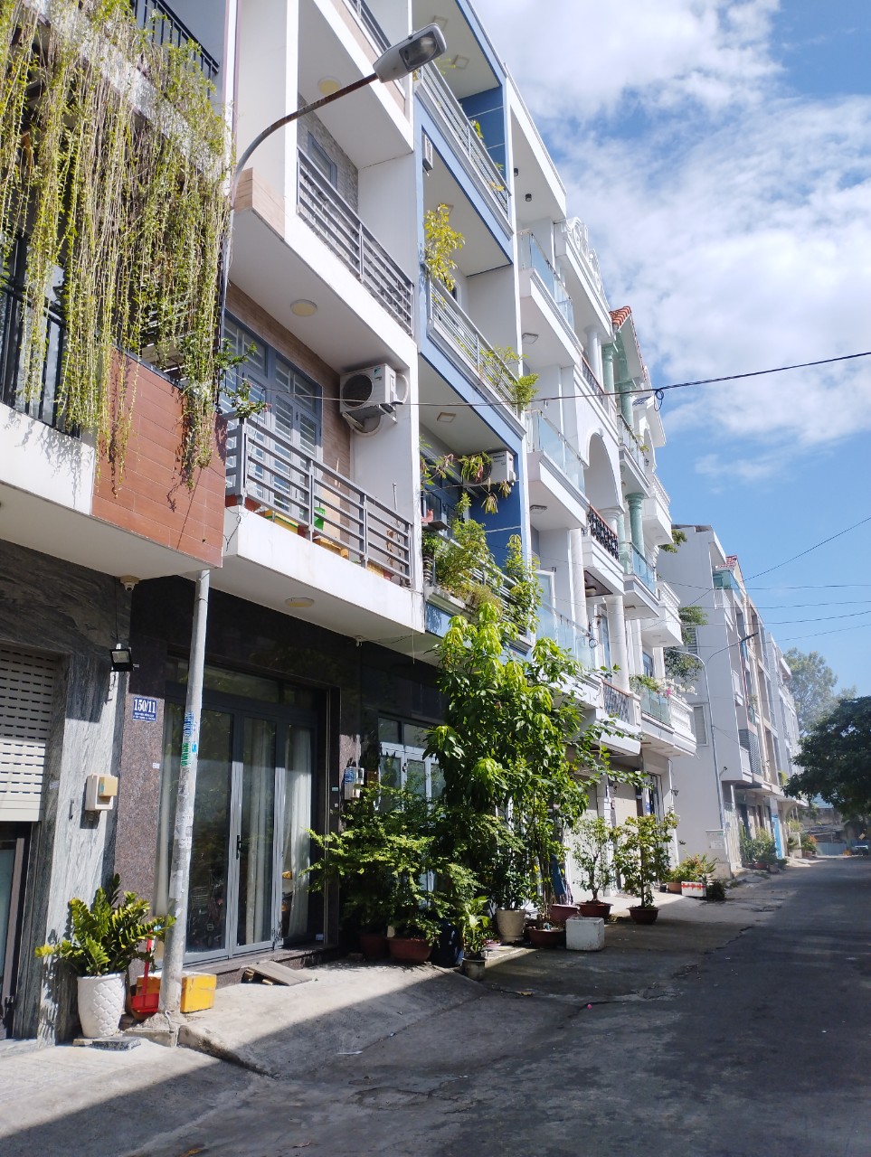 Ngộp Tân Sơn Nhì - Tân Phú - 52m2 - 2 tầng - HXH Vô nhà