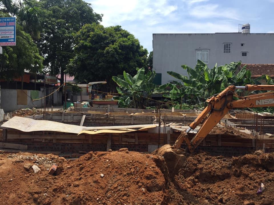 CHỈ 1,X tỷ có 41m2, ngay gần chân Chân Cầu Nhật Tân. - Ô tô đỗ cửa, sát đường ô tô tránh.