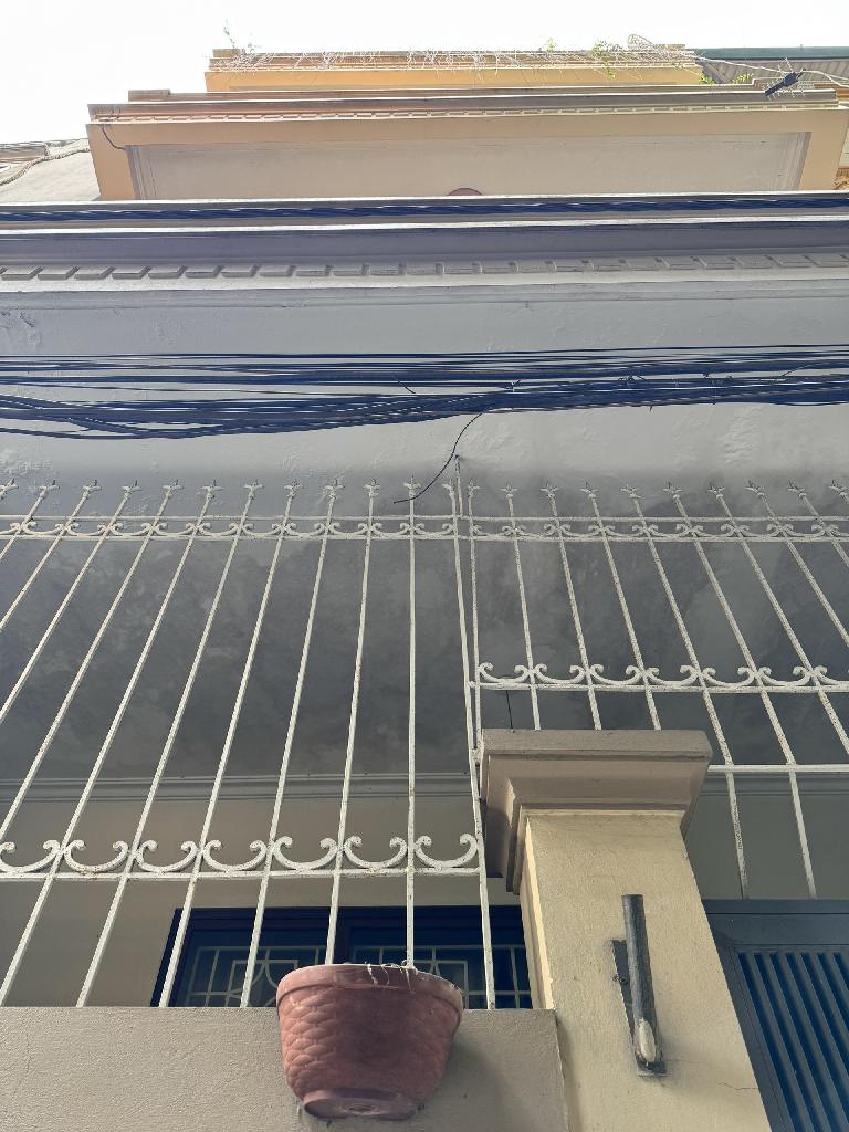 ÔTÔ ĐỖ CỬA - NGÕ THÔNG - HAI MẶT THOÁNG - MẶT TIỀN RỘNG B/á/n Nhà Gốc Đề 64m2/ 4 Tầng / Mặt tiền 5m / 6,8 tỷ