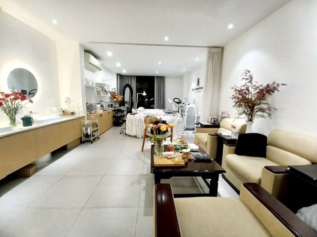 Cho thuê nhà 50m2, 7tầng, thang máy, phố Đỗ Quang, Cầu Giấy, Hà Nội.