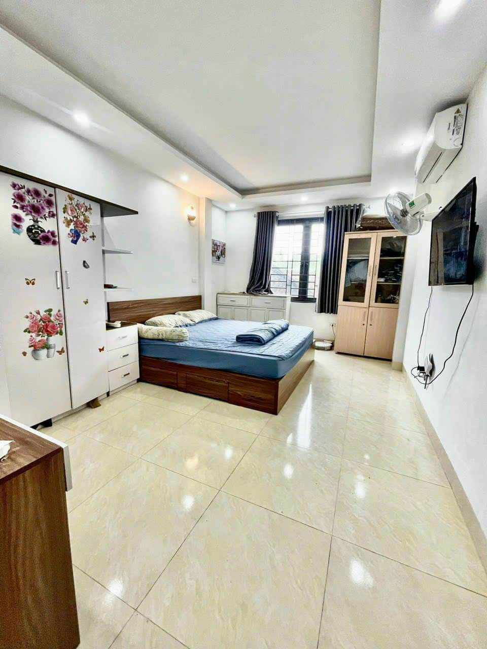 Bán nhà tổ 15 Yên Nghĩa quận Hà Đông, dt 35m2, 5 tầng, giá 2.15 tỷ