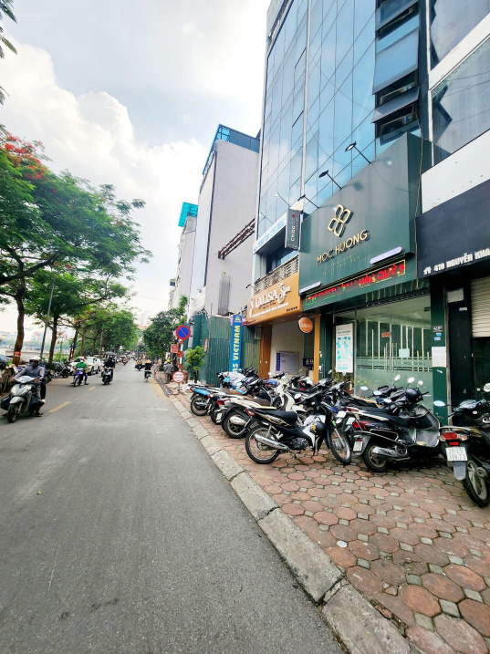 Mặt phố vip Nguyễn Khang CG - vỉa hè - phân lô - vị trí vàng - kinh doanh dt 88m2 8t thang máy - 41 tỷ