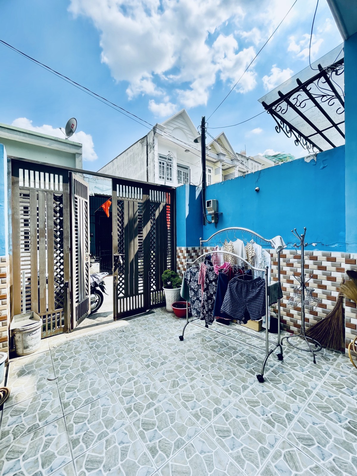 Bán nhà giảm chào- hẻm xe hơi 5m – Tân Chánh Hiệp - Quận 12- gần 70m2 – 3 tầng