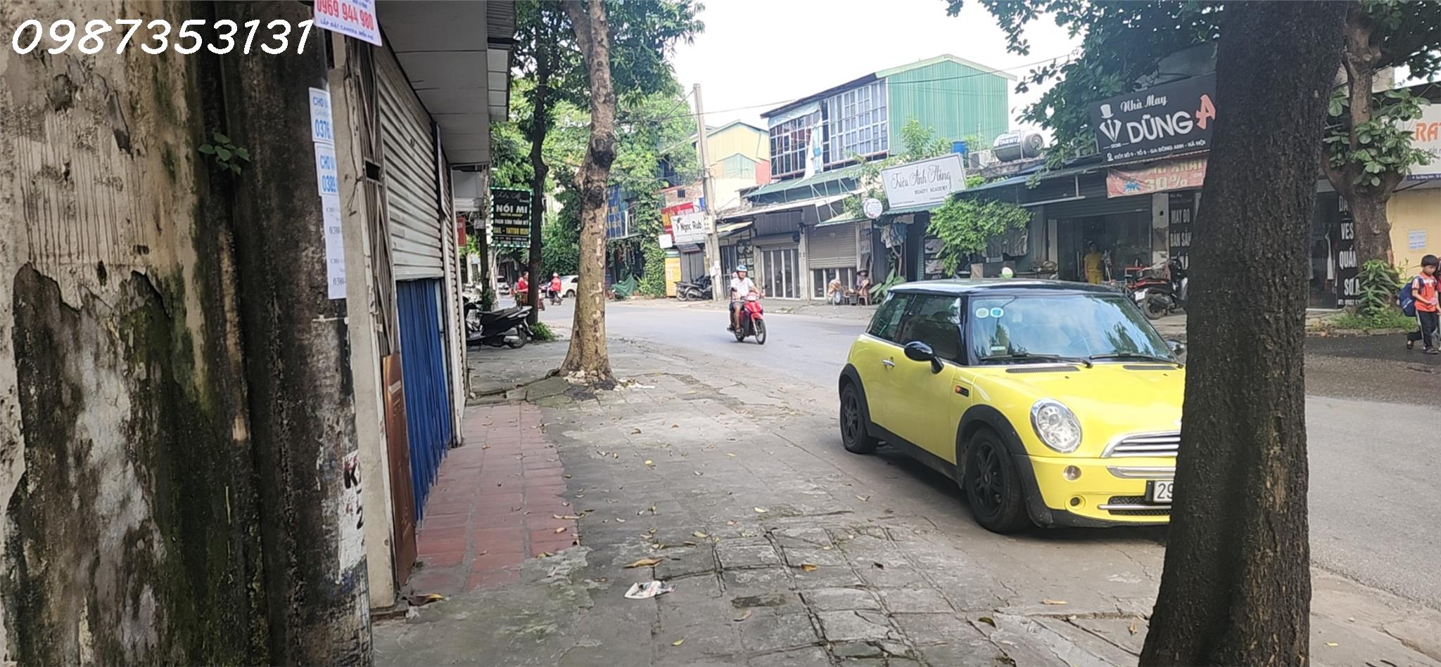 Bán gấp nhà mặt đất 5 tầng diện tích S 204,6m2 ngay mặt phố đường GA ĐÔNG ANH, đường container tránh nhau, vỉa hè rộng