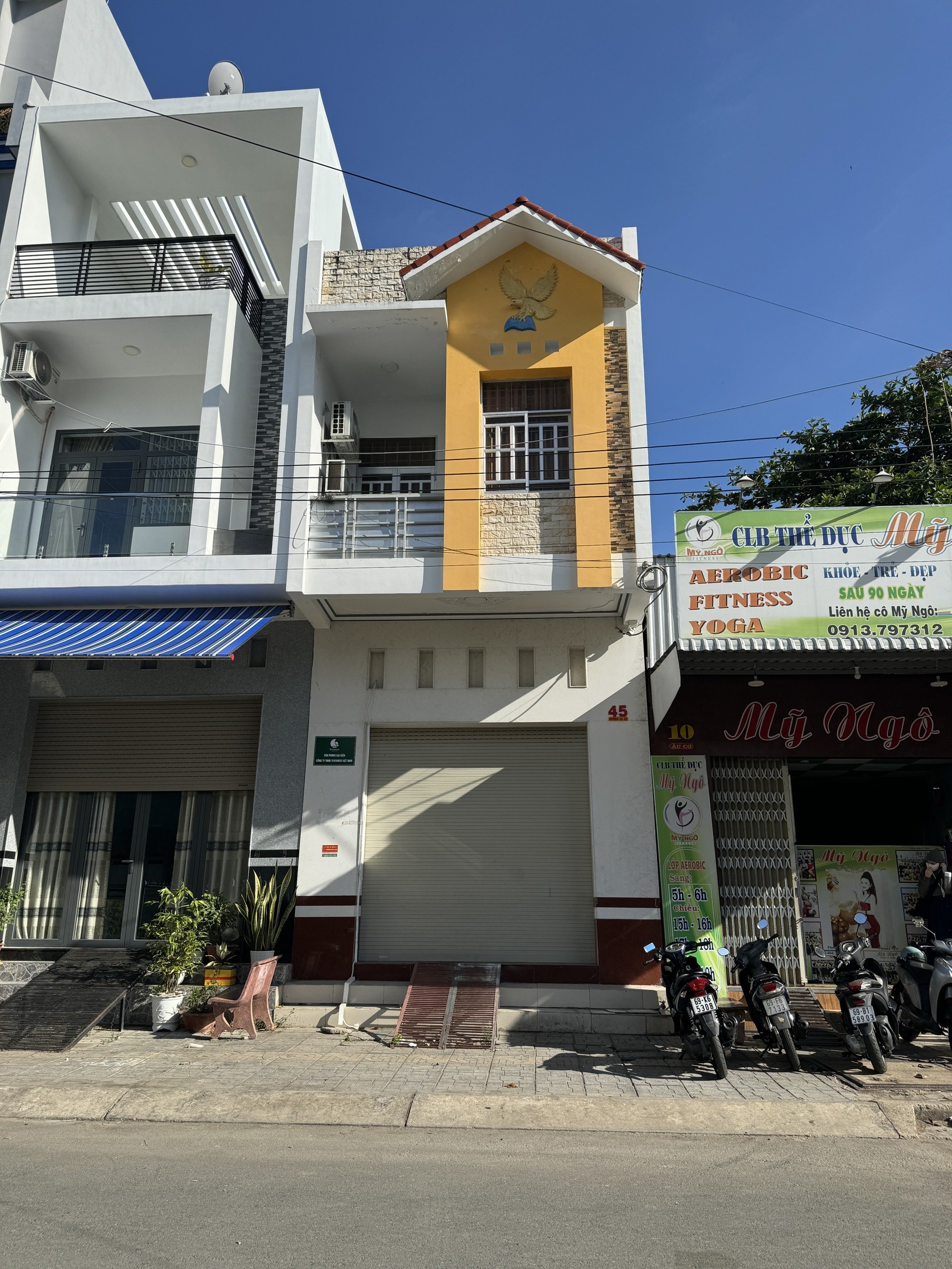 Nhà nguyên căn cho thuê - Phù hợp làm văn phòng hoặc kinh doanh, dọn đến ở ngay.