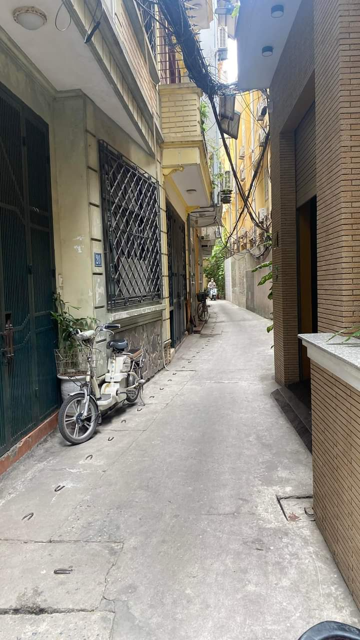 BÁN NHÀ 5 TẦNG PHỐ ĐỘI CẤN – 42M – 5.3TỶ.