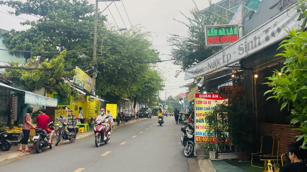 Sở Hữu Ngay Mảnh Đất 187m2 Tặng Nhà Cấp 4 Đường Lê Văn Việt, Quận 9 - Chỉ 6,X Tỷ