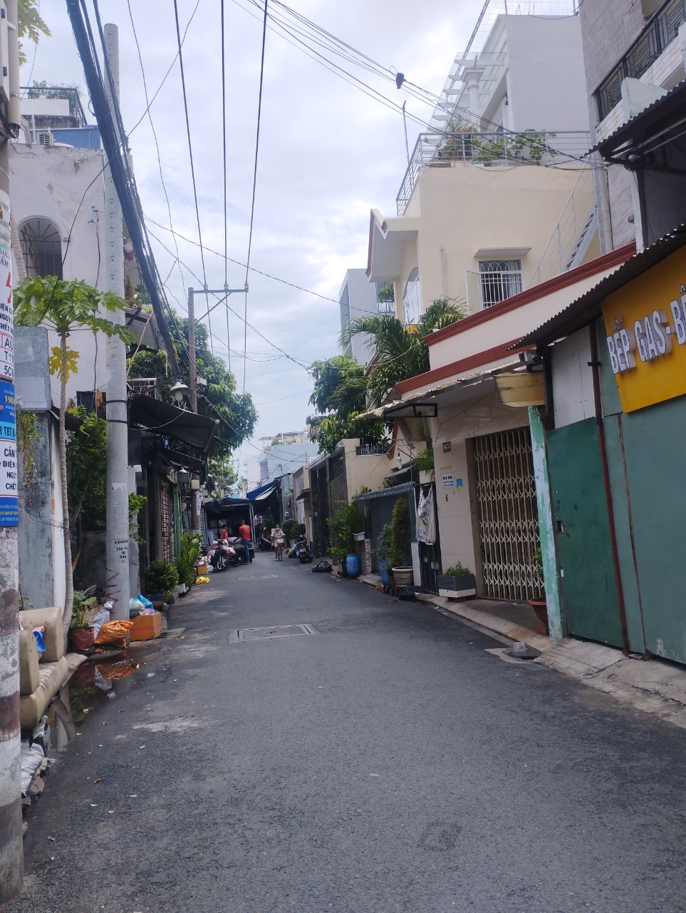 Ngộp Bán Nhà Âu Cơ - Tân Bình - 4,5x24m2 - 3 tấm - HXH Vô nhà