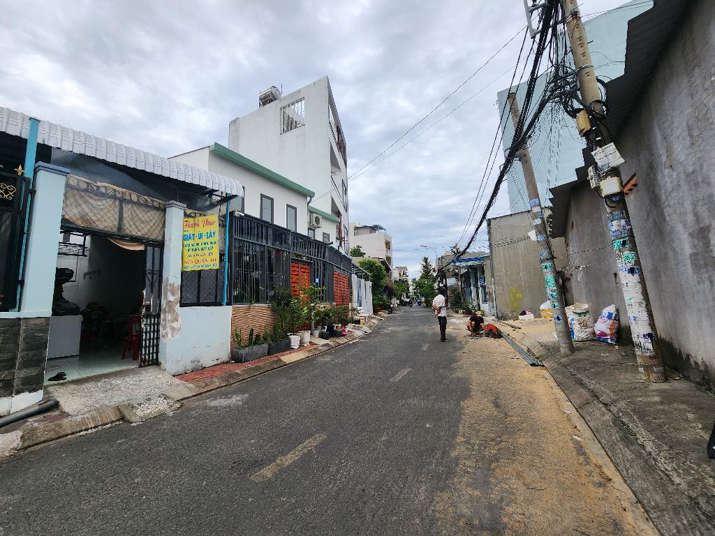 Biệt Thự Phố Đẳng Cấp 2 tầng 160m2 đường Lê Văn Việt P. tăng nhơn Phú A, Q.9