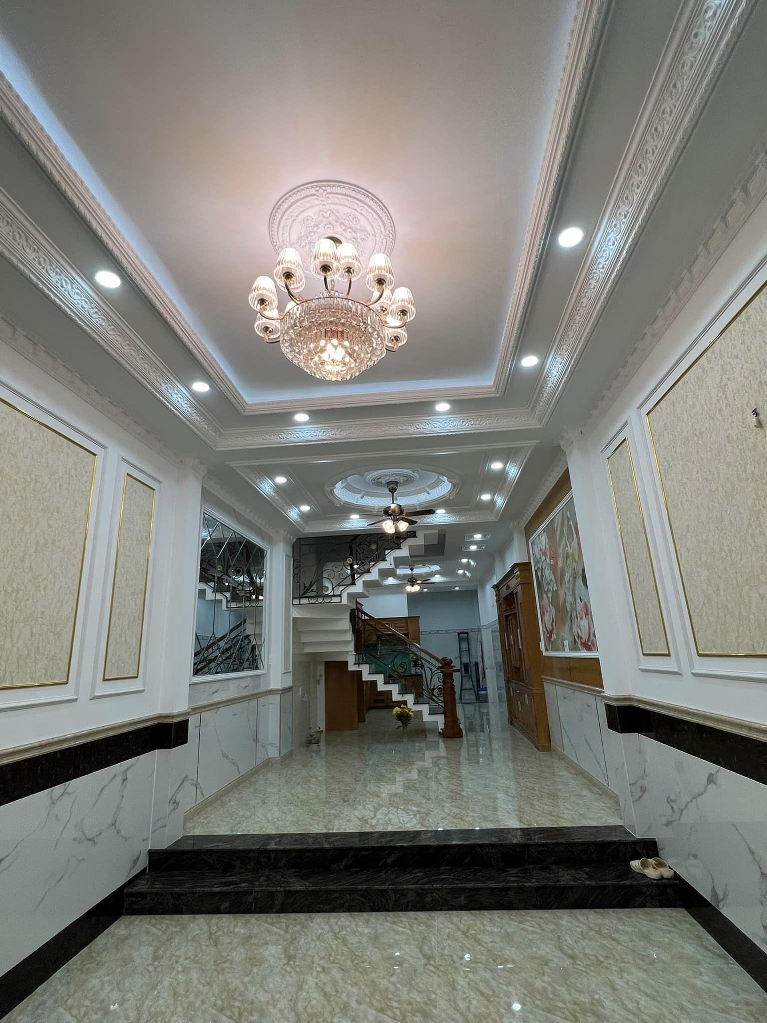 trước mặt Kinh Doanh. Tân Thới Hiệp Quận 12, ngay 100m2, 2 Tầng, thích hợp Kinh Doanh nhiều Ngành. Sẵn Dòng Tiền.