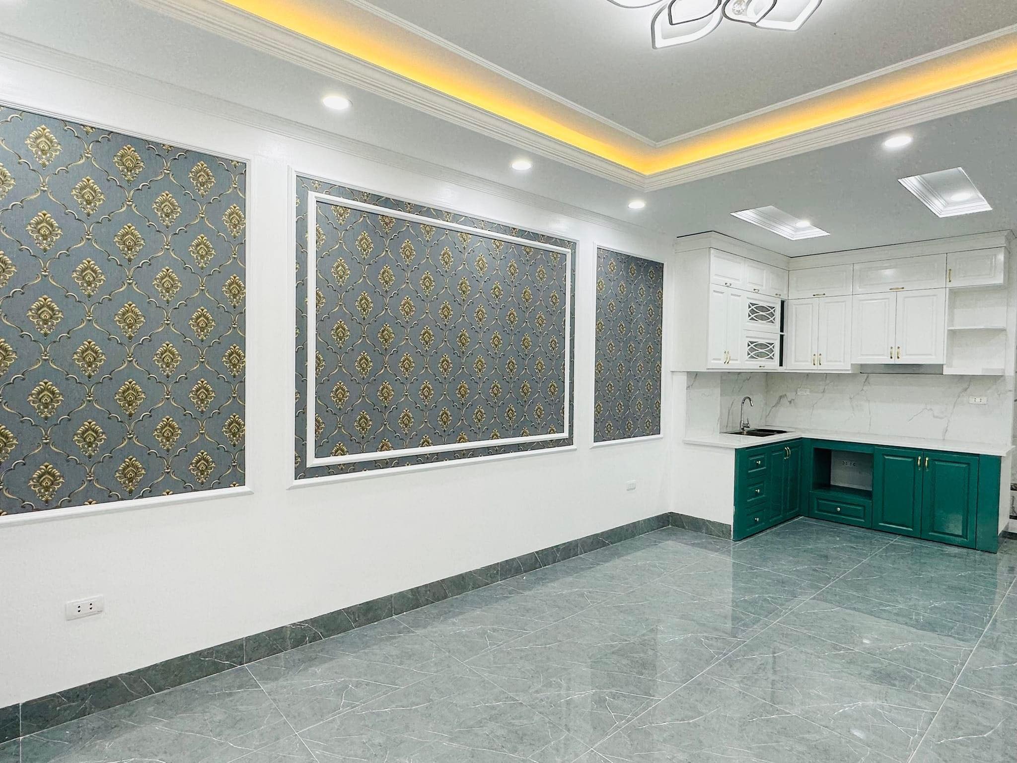 BÁN NHÀ MẶT NGÕ LẠC NGHIỆP, QUẬN HAI BÀ TRƯNG, DIỆN TÍCH 70M, MẶT TIỀN 5M, 6 TẦNG, GIÁ CHỈ 19 TỶ.