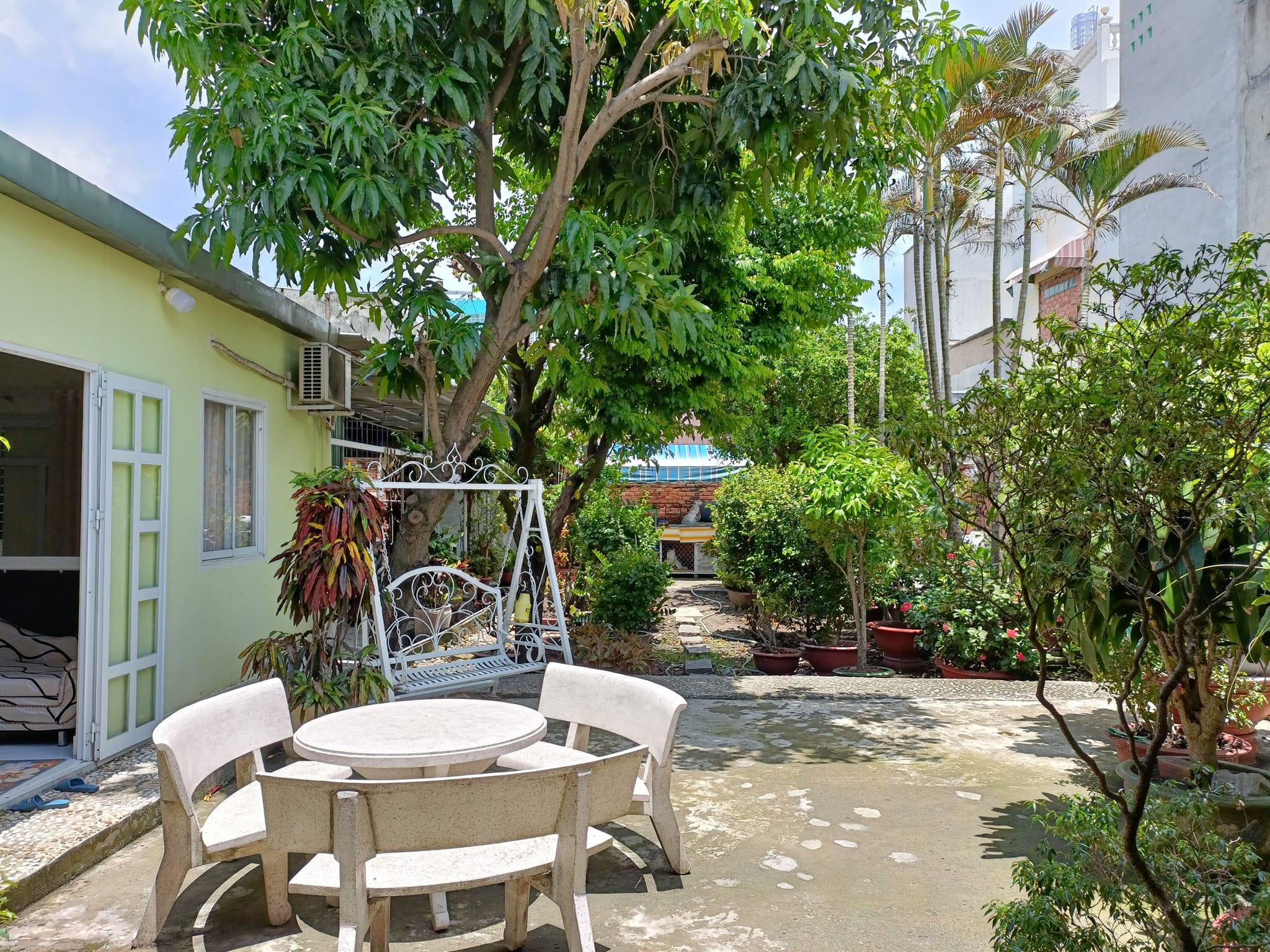 Bán căn nhà Mặt Tiền Lê Văn Khương. Quận 12. 465m2, trước mặt Lớn, giá thấp, giá Bằng định vị Ngân Hàng