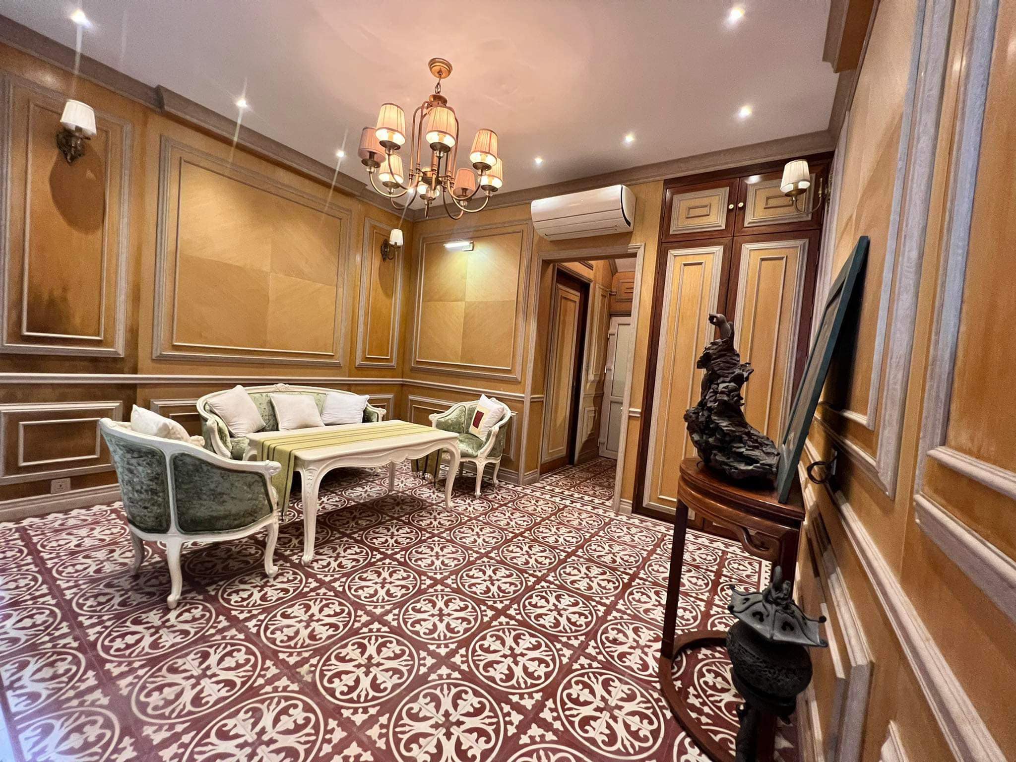 Nhà Nội Thất Đẹp Nguyễn Trường Tộ 90M2 6 Tầng MT 5M 68 Tỷ - Ô TÔ 2 Chiều