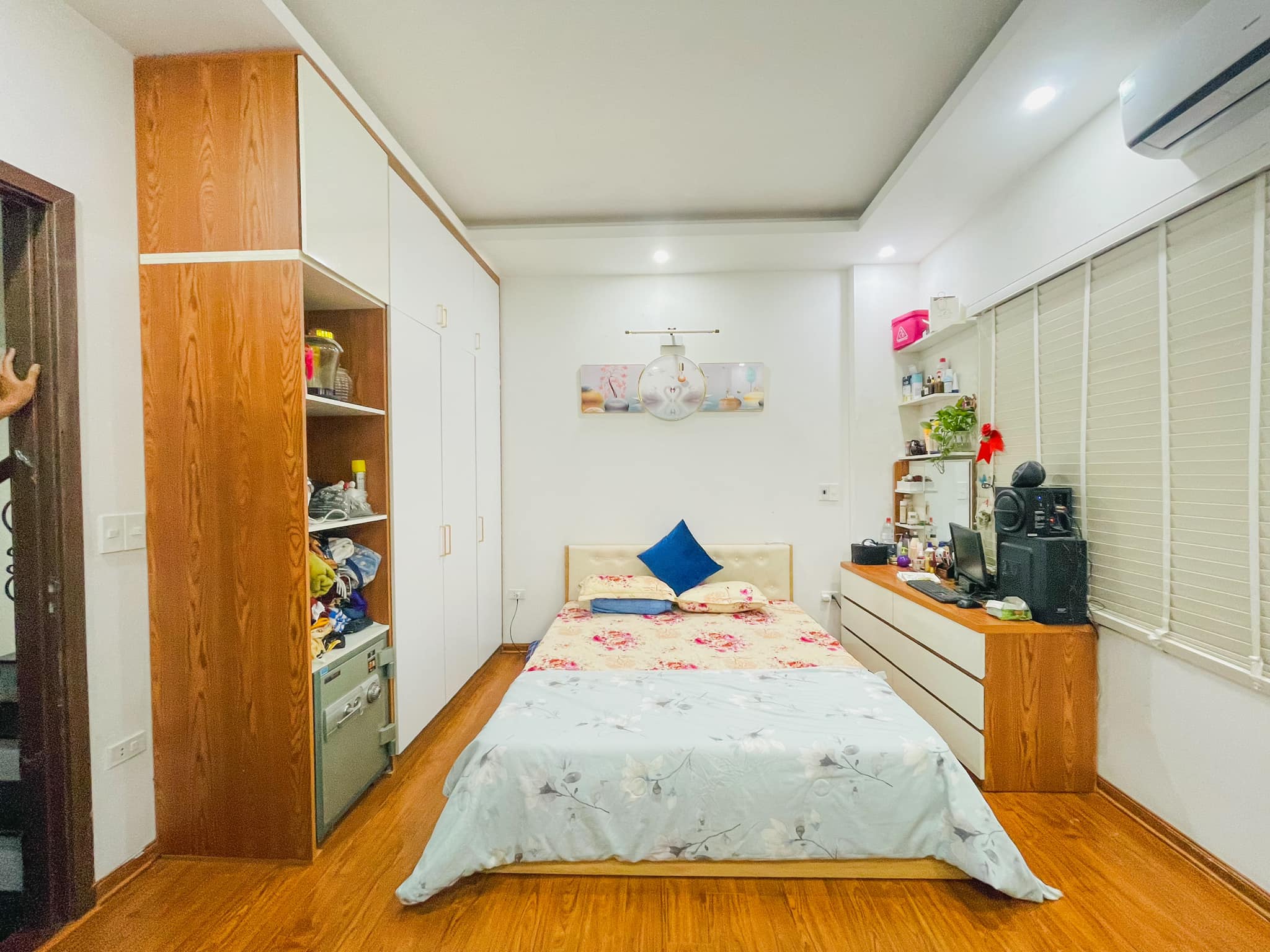 Mặt ngõ, Thông, Dân xây 2017 bán nhà Thịnh Quang-0946383428