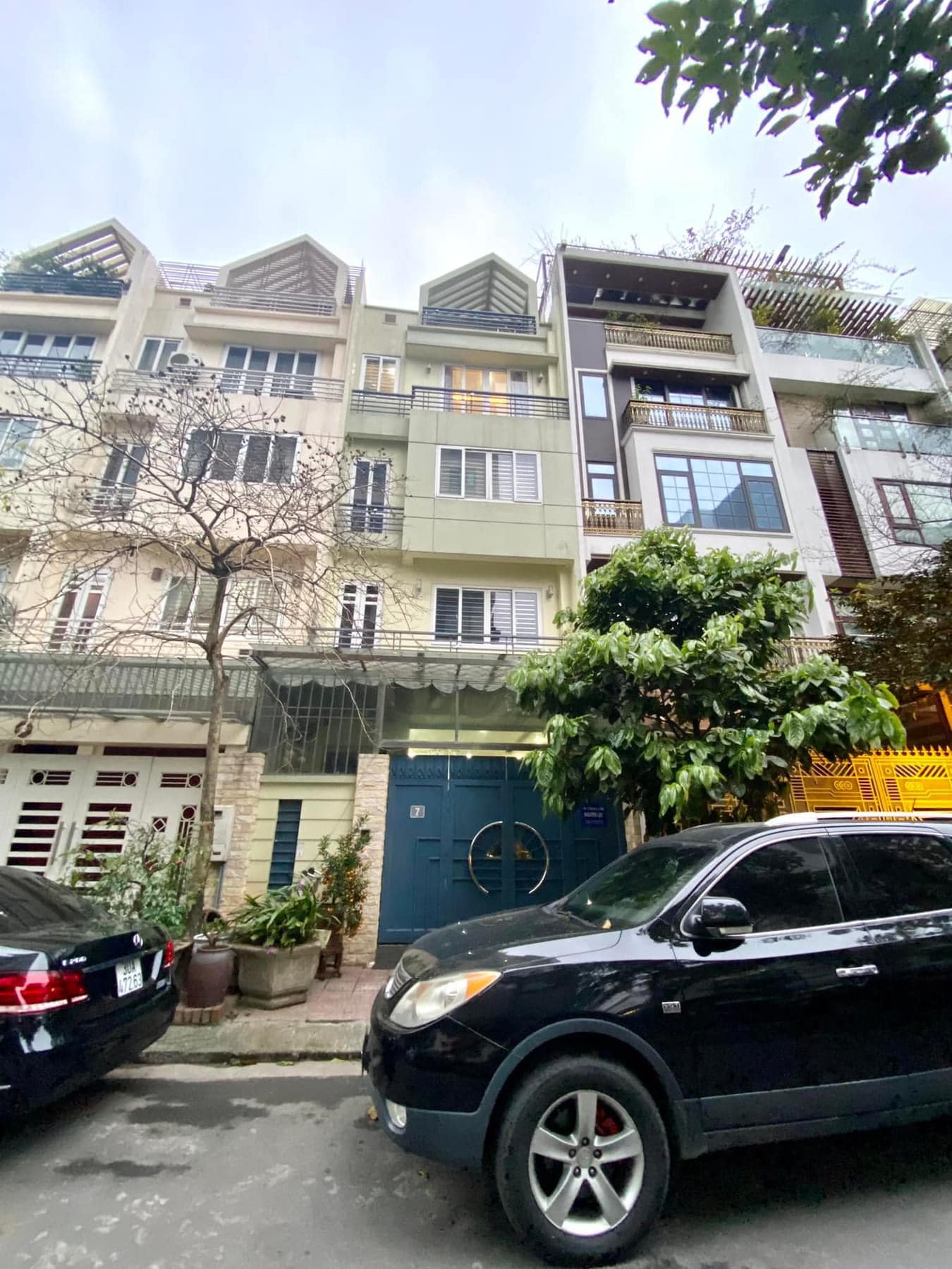 (2 TIỀN) Bán nhà mặt ngõ 10 Nguyễn Văn Huyên oto tải tránh vỉa hè 70mx5T KD 50 tr/1T giảm sâu