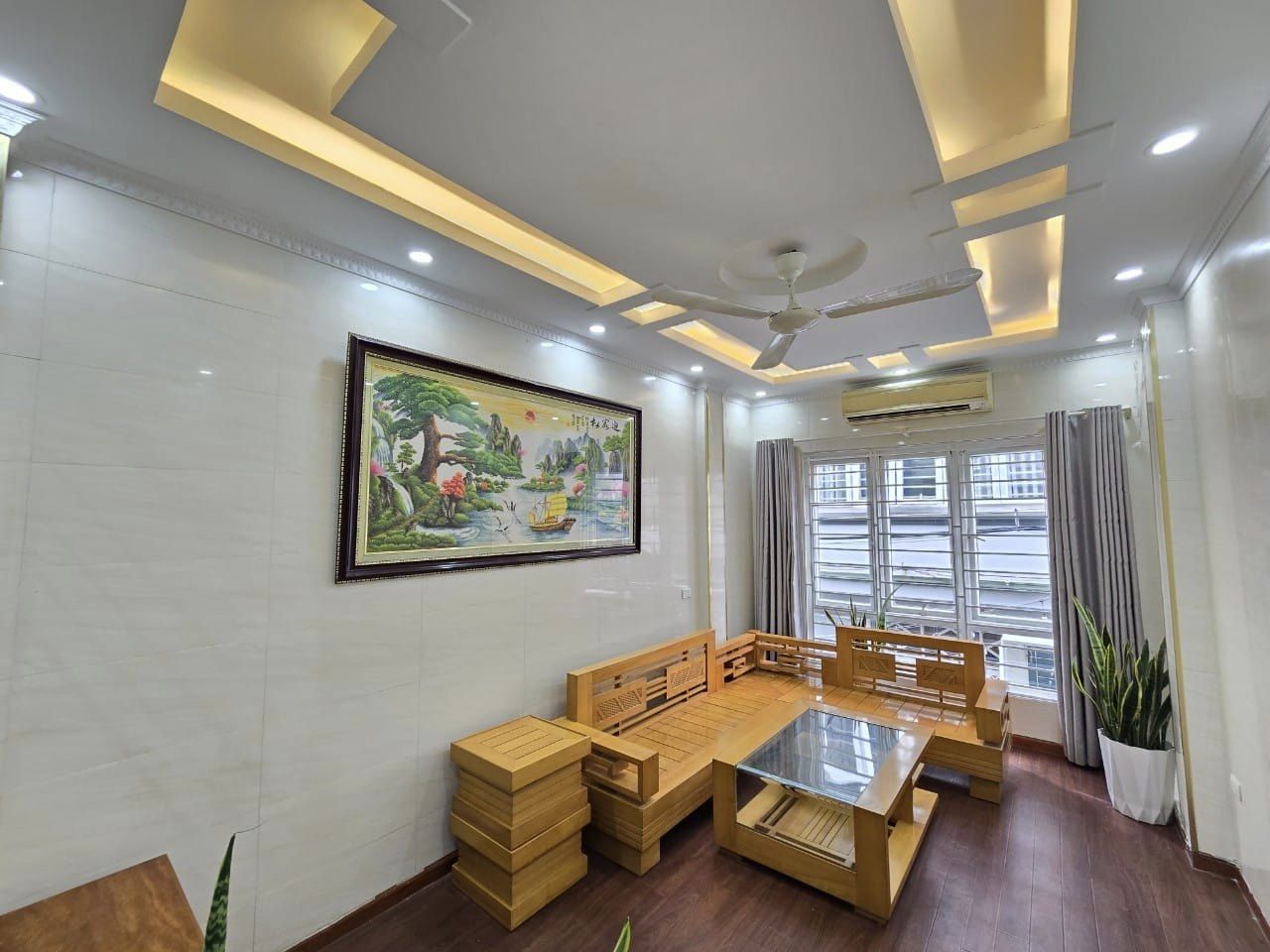 Lô góc, Ngõ thẳng tắp, SH quay đầu bán nhà Đặng Văn Ngữ-0946383428