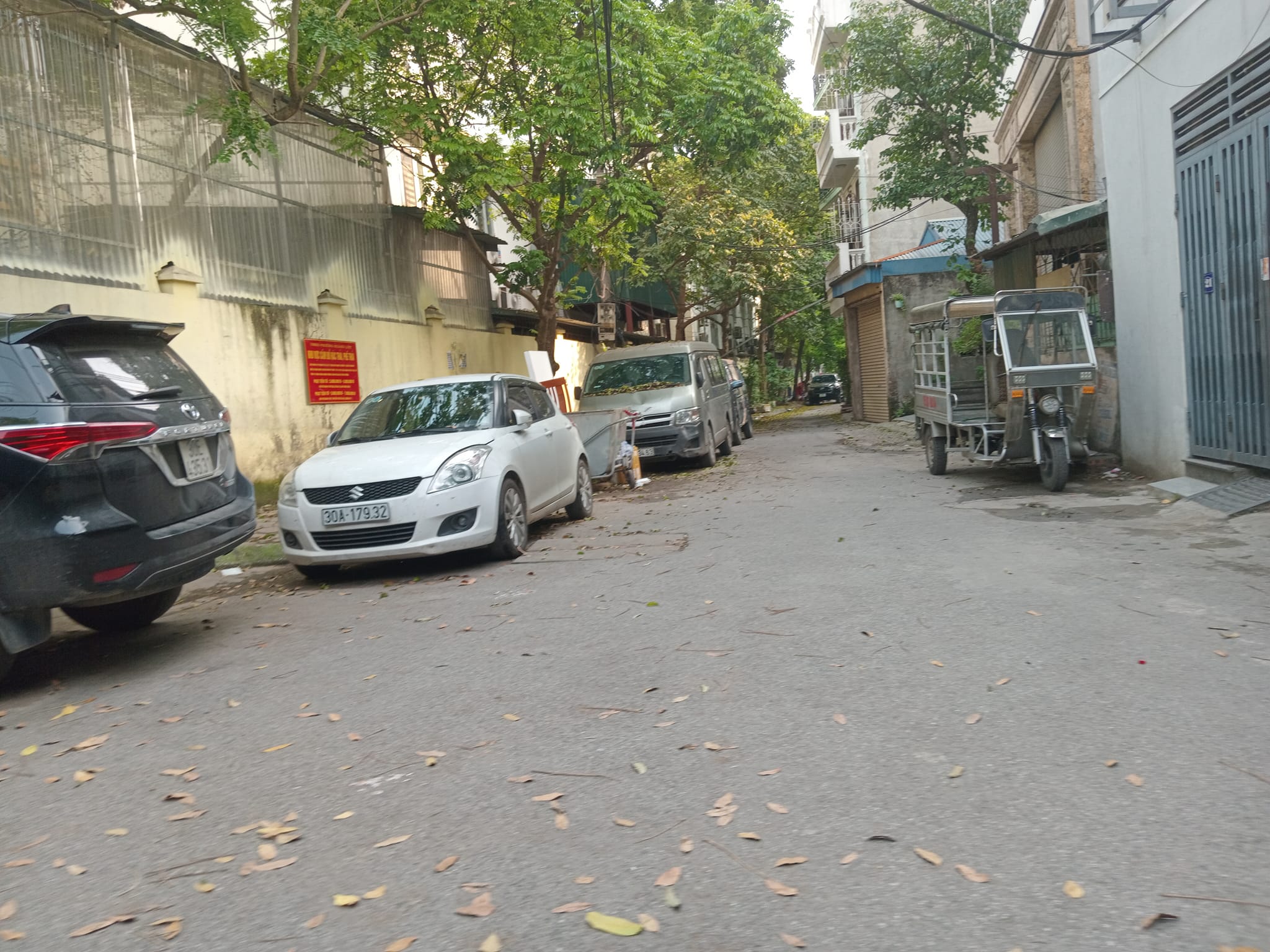 Nhà đẹp Hàng Xóm KĐT Linh Đàm, Phố Hoàng Liệt 78m x 4T. Giá 6.7 tỷ.