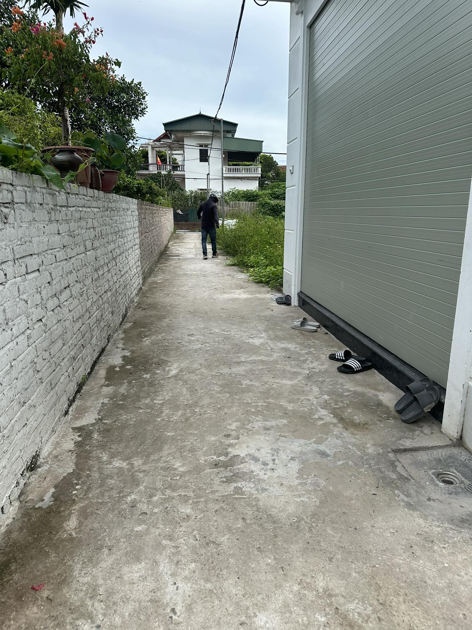 Bán 43m2 đất xóm 7 Đông Dư 4 chỗ vào giá nhỉnh 2 tỷ