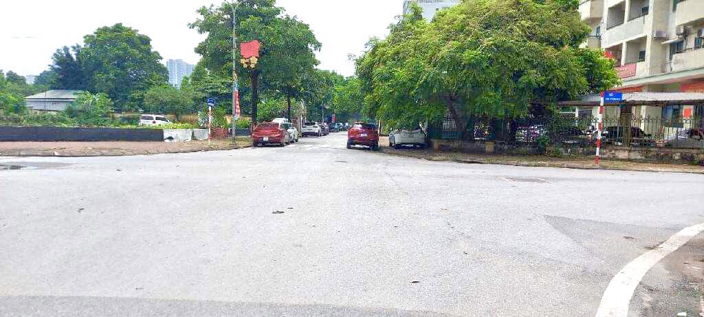 Bán đất Cầu Diễn, phân lô, 2 mặt ô tô tránh, dừng đỗ, kinh doanh, 80m mt 5,5m 16 tỷ