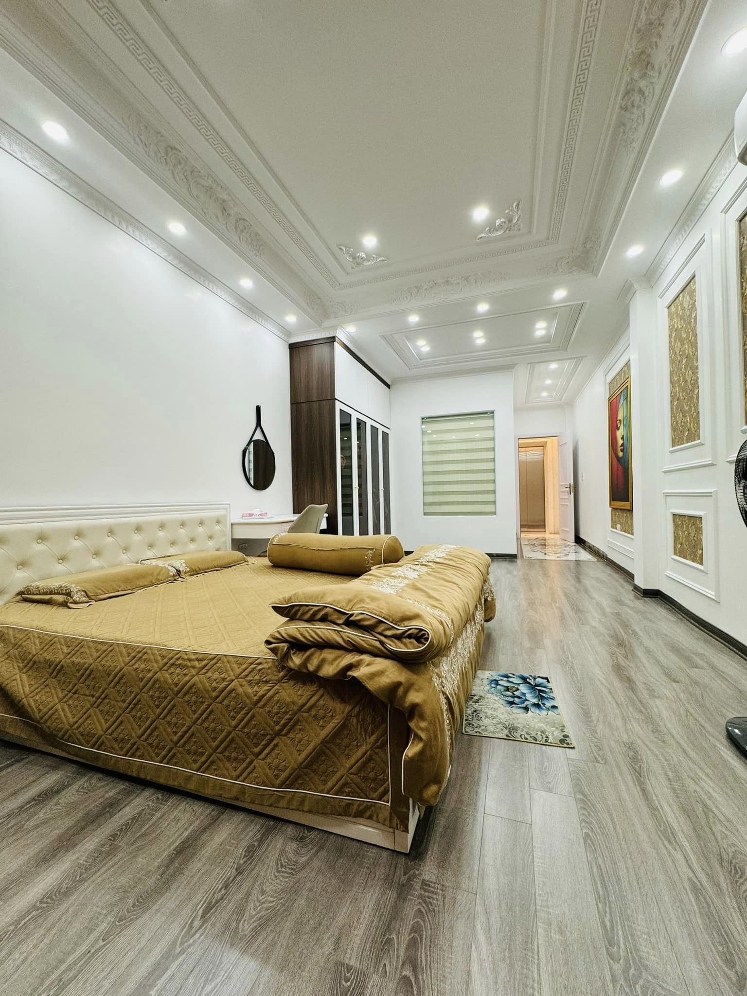 Bán nhà Gia Thụy. 62m2 * 7 tầng * 15,9 tỷ. gara ô tô, thang máy