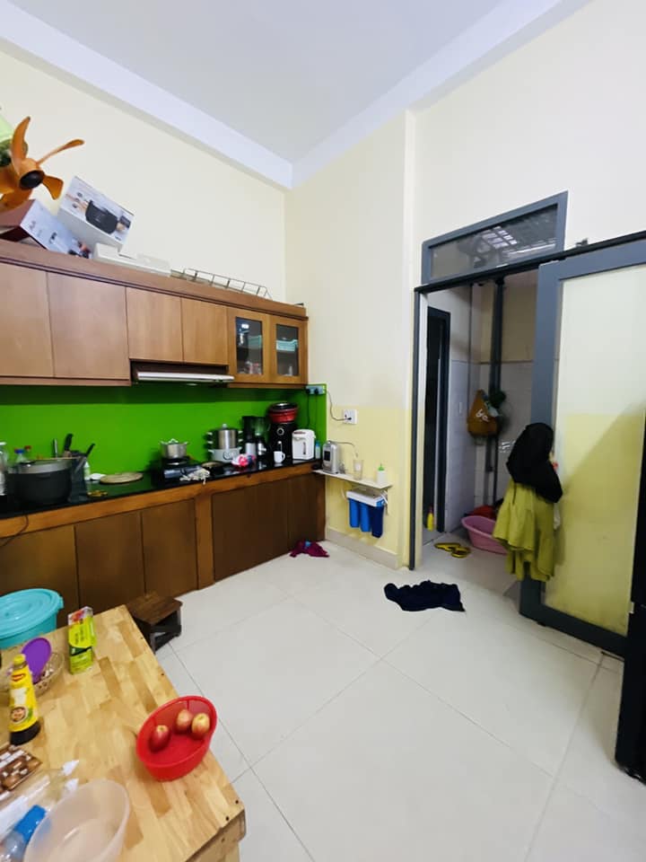 Bán nhà ở PHÚ NHUẬN, HẺM Ô.TÔ, 40 M2, Hoàng Văn Thụ 6.9 tỏi