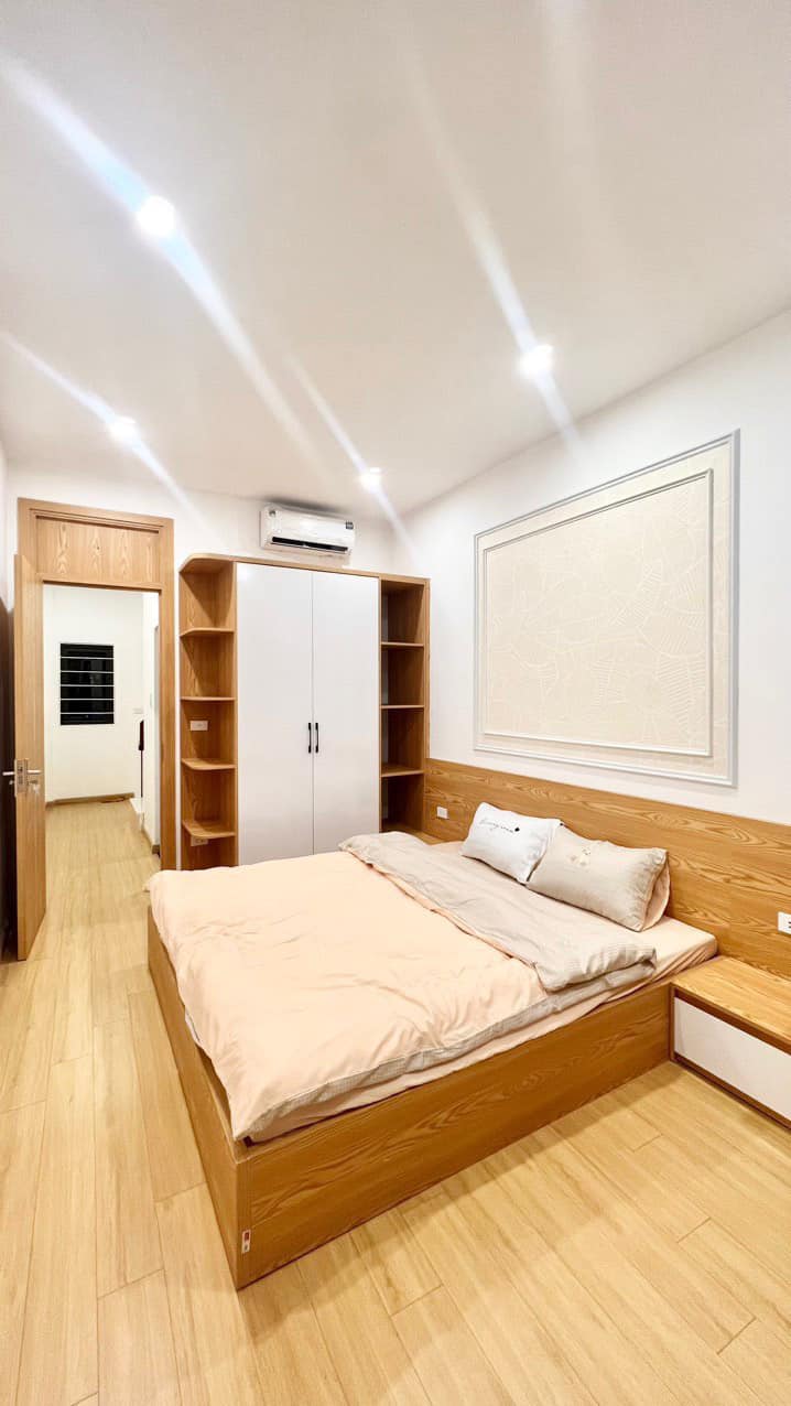 Một ngoặt, Thông, Mới kính koong bán nhà Phương Mai-0946383428