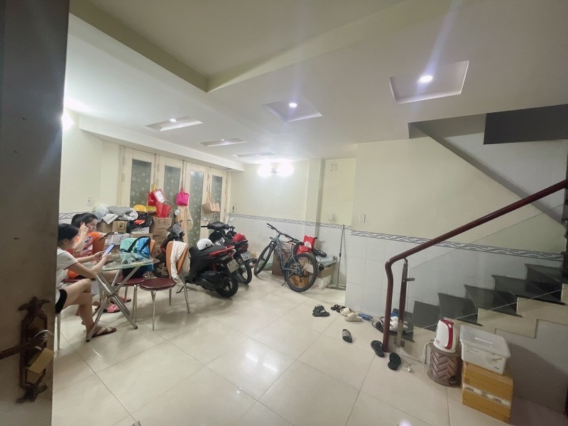 Bán nhà HXH CMT8, P15, Q10, 40m2, 5 tầng, chỉ 6.6 tỷ