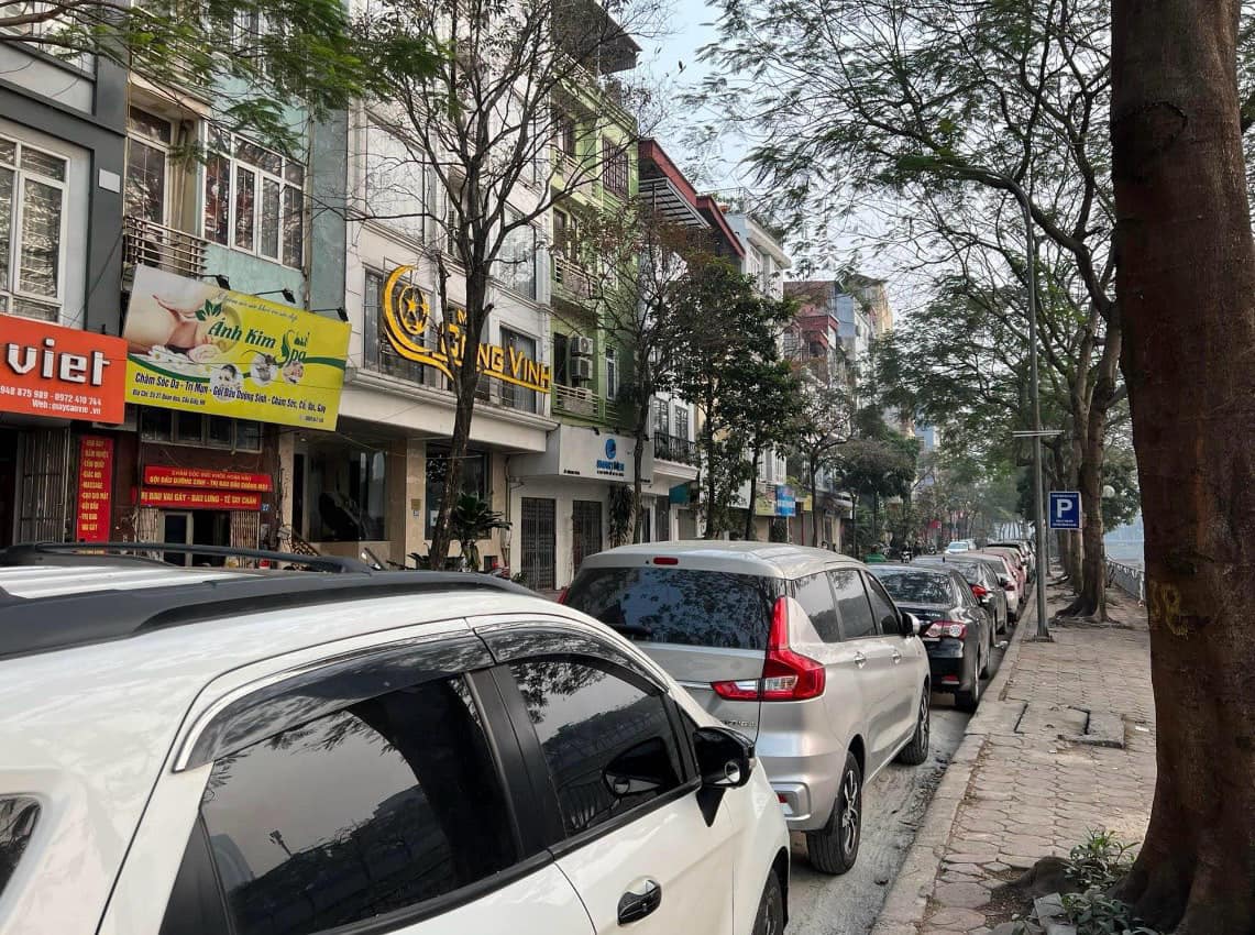 KHÓ TIN? Mặt Phố Quận Cầu Giấy chỉ 15 Tỷ -Nhà Lô Góc 31/35mx6 Tầng,Mặt tiền 5.1m, Sổ vuông