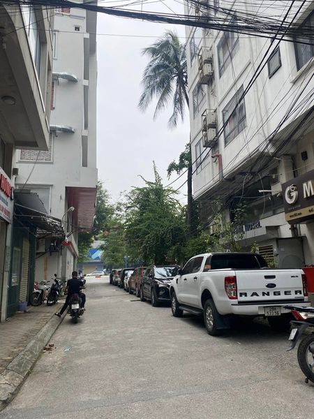 CỰC HIẾM-Phân Lô Ôtô Tránh Phố Hoàng Quốc Việt 60m/4Tầng/MT 5m 19 Tỷ, KDoanh tốt