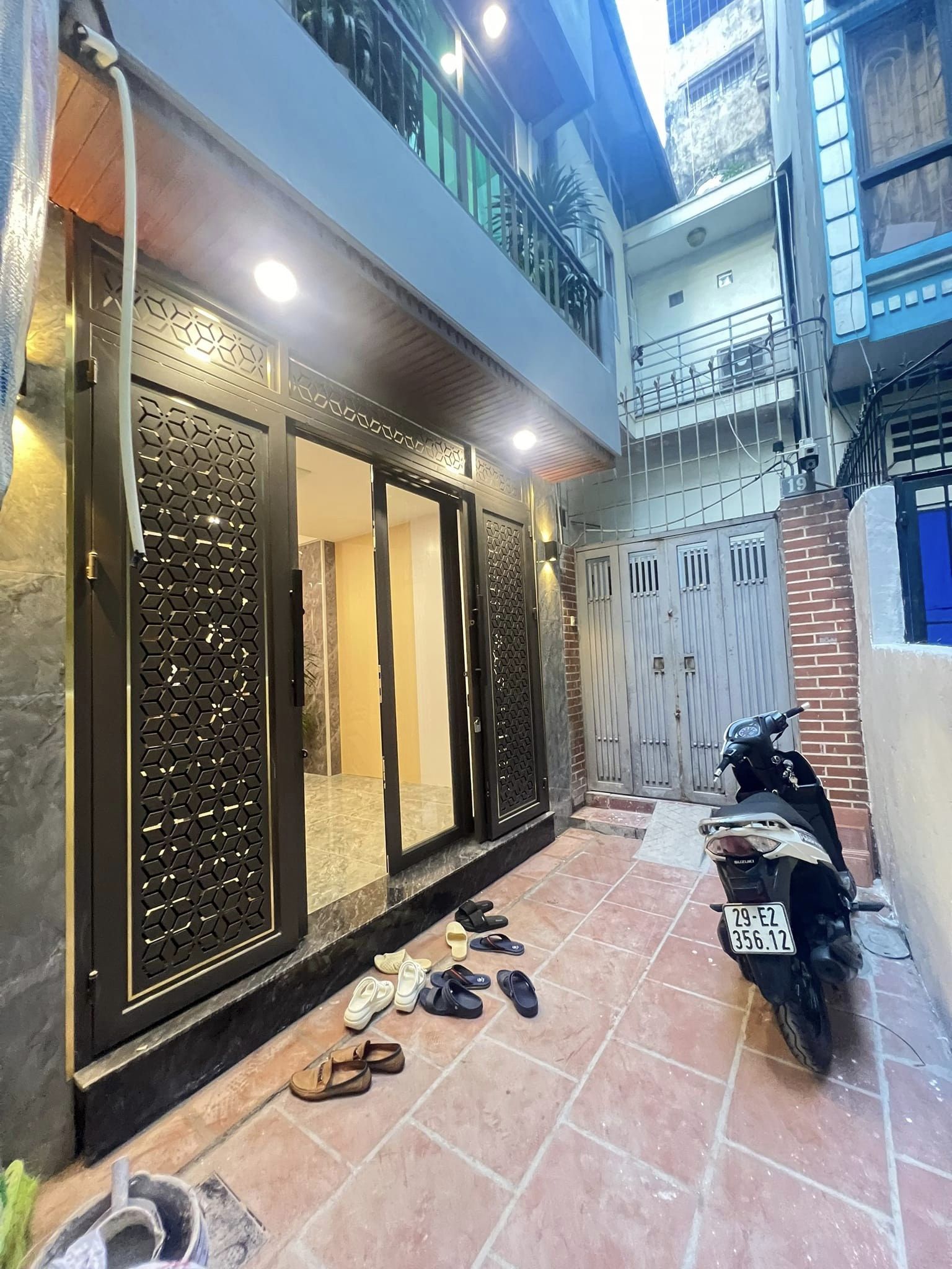 TRUNG TÂM ĐỐNG ĐA - LINH QUANG 34 6 3.8 7.85 TỶ ĐỐNG ĐA - 6 TẦNG THANG MÁY - SÁT Ô TÔ - GẦN HỒ - AN SINH ĐỈNH