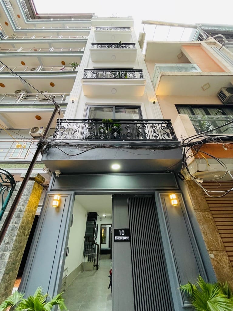 CHỦ THIỆN TRÍ BÁN GIẢM CHÀO XUỐNG GIÁ CHỈ CÒN Nhỉnh 4,x tỷ Nhà 5 Tầng 3 Ngủ, Nam Dư