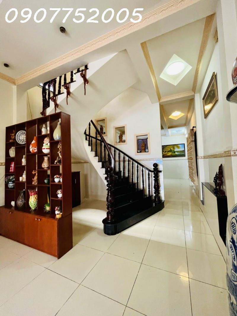 3 TẦNG HIỆP PHÚ - NHÀ ĐẸP Ở NGAY - GẤP BÁN