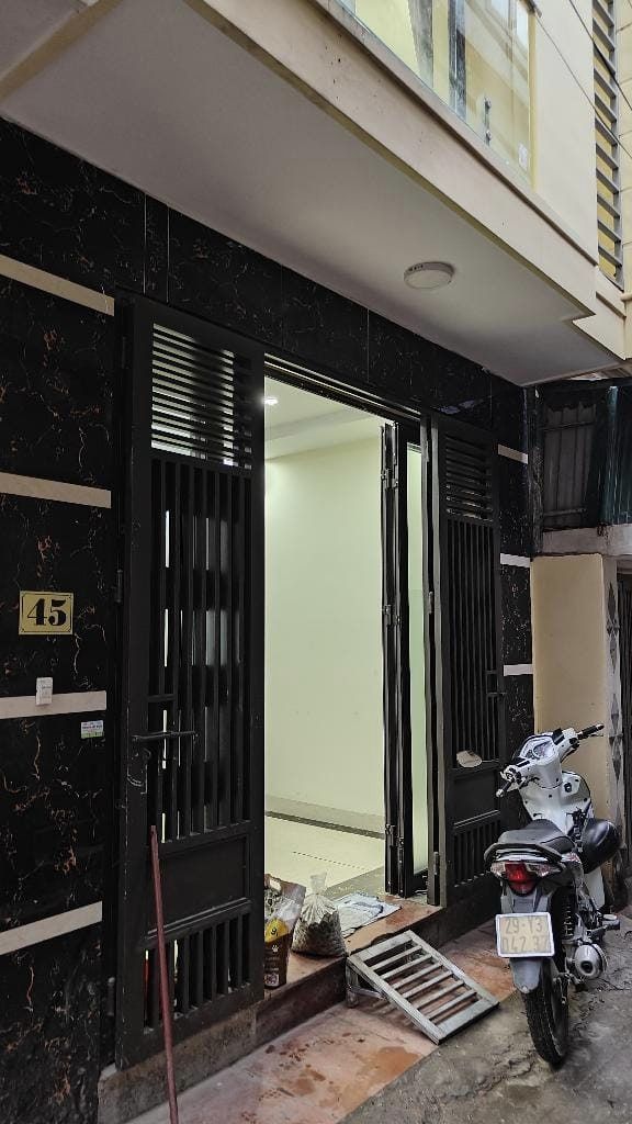 MẶT NGÕ THÔNG - NHÀ ĐẸP Ở NGAY - FULL NỘI THẤT, Nam Dư 36m / 5 Tầng / Mặt tiền 3.4m / Giá 4.4tỷ Hoàng Mai Hà Nội