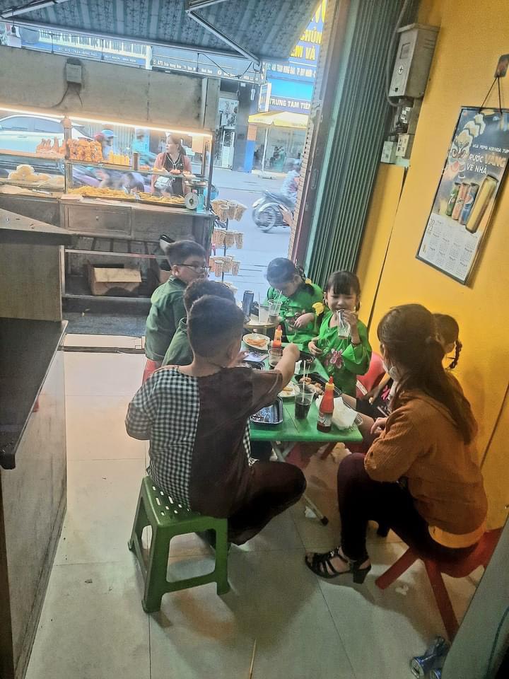 SANG NHƯỢNG THANH LÝ QUÁN GÀ RÁN - TRÀ SỮA - XIÊN QUE ĐỊA CHỈ 623 TRẦN HƯNG ĐẠO, LÊ HỒNG PHONG, QUY NHƠN