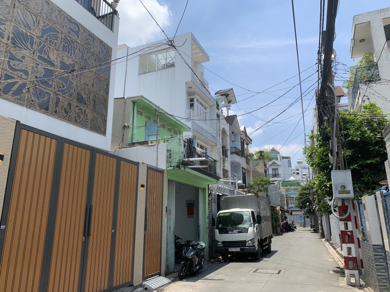 Bán nhà căn góc 2 mặt tiền Trung Lang, P12, Tân Phú, dt 4m x 19m, 5 tầng, dtsd 190m2 hoàn công đủ, giá 12.5 tỷ