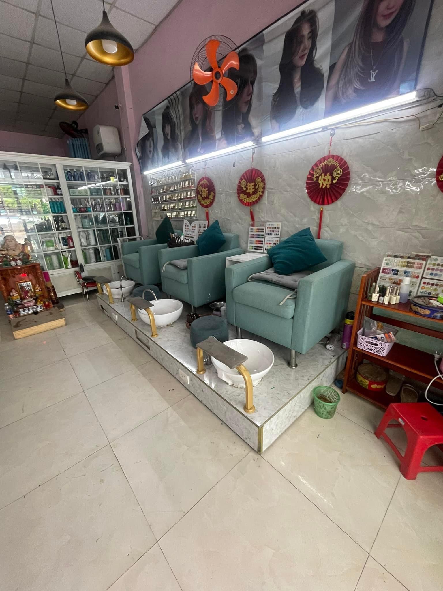 CHÍNH CHỦ CẦN SANG NHƯỢNG TIỆM TÓC - NAIL - MI TẠI 34 BÌNH PHÚ - TAM PHÚ