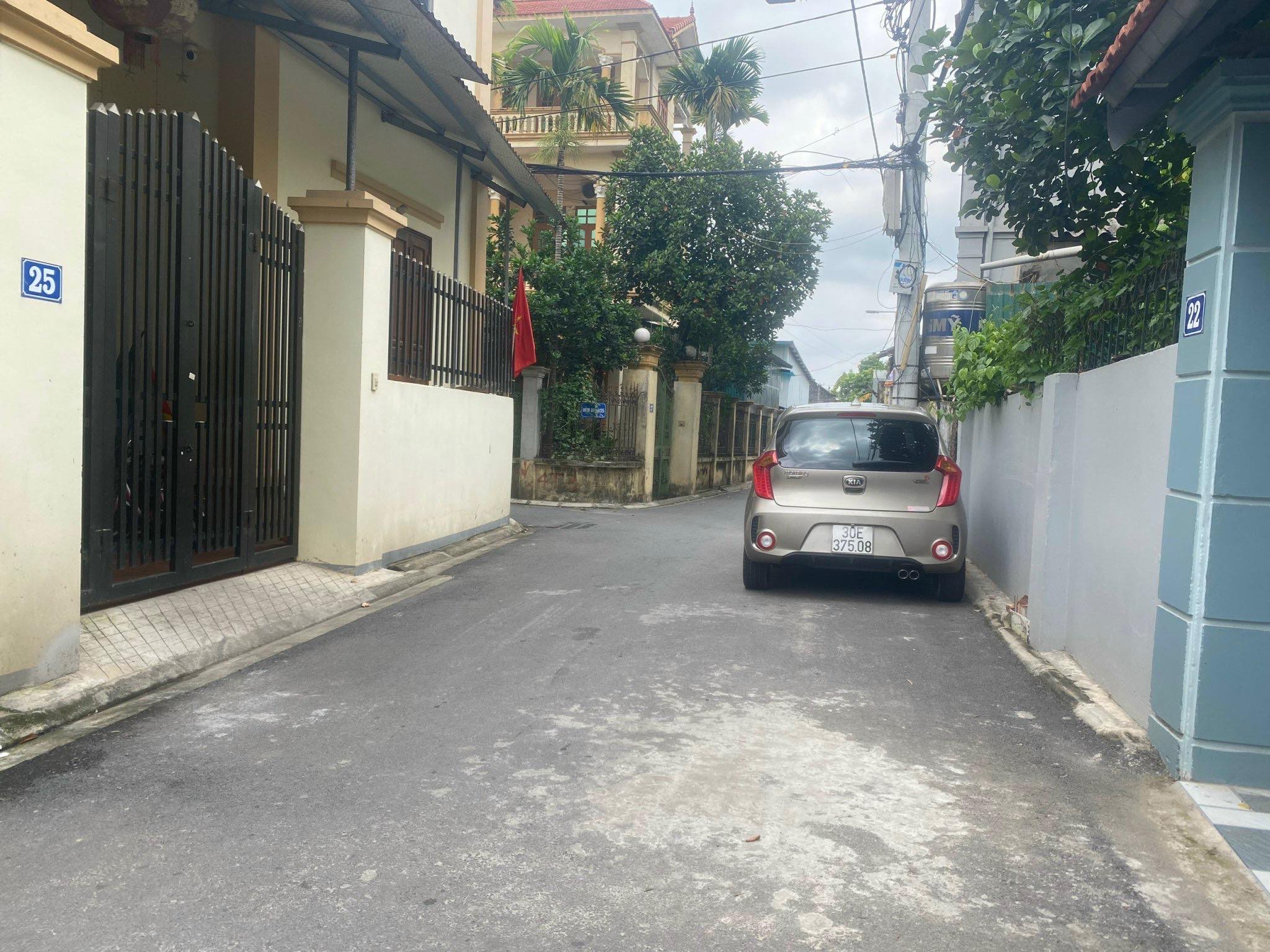 Mảnh đất thổ cư tại Cổ Bi,Gia Lâm diện tích 78m2 đường moring tránh nhau