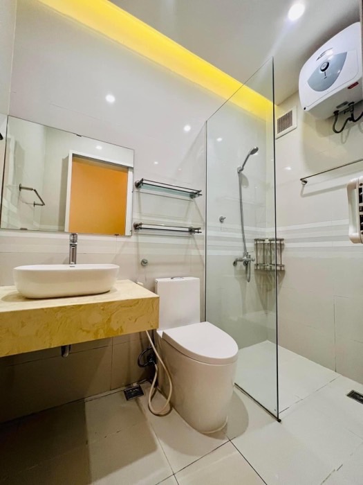 SIÊU PHẨM MẶT PHỐ YÊN HOA, MẶT HỒ TÂY, TÒA NHÀ APARTMENT HẠNG SANG CÓ 1-0-2, THANG MÁY XỊN XÒ 85M/MT8,5M/59,7TỶ.