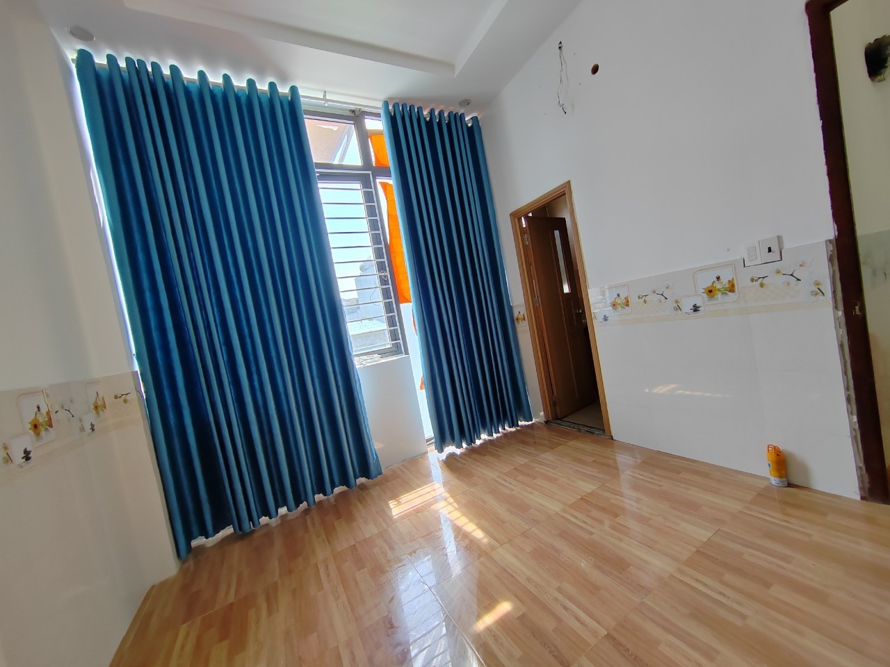 SIẺU RẺ, Toà căn hộ 4 tầng, 9 phòng cho thuê, dòng tiền 30tr/ tháng, chỉ 5,4 tỷ