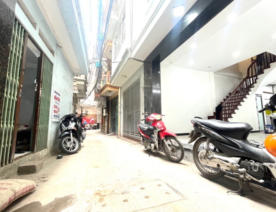 TRUNG TÂM CẦU GIẤY – NHÀ MỚI 2 THOÁNG - MẶT NGÕ THÔNG KINH DOANH - GẦN PHỐ - 52M2, 5 TẦNG, 9.9 TỶ