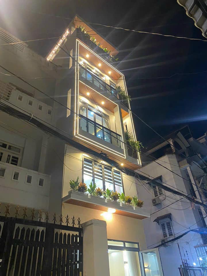 BÁN NHÀ TÔ NGỌC VÂN, SÁT CHỢ THỦ ĐỨC, 5PN CÓ SÂN XE HƠI