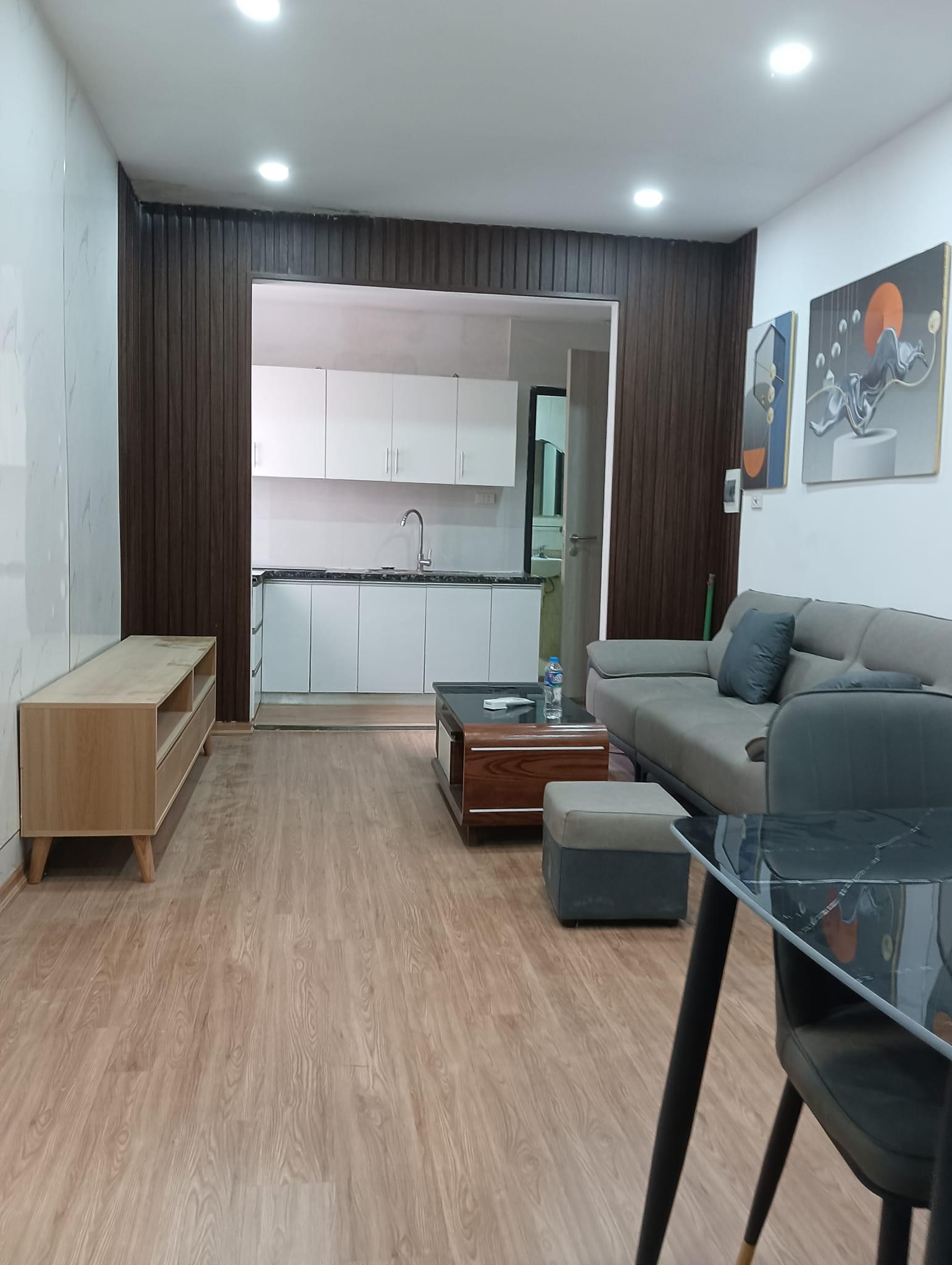 BÁN CĂN HỘ TẬP THỂ PHỐ 8/3 HAI BÀ TRƯNG - 70M 2PN - CHỈ 2.1 TỶ SĐCC CĂN GÓC 3 THOÁNG FULL NỘI THẤT