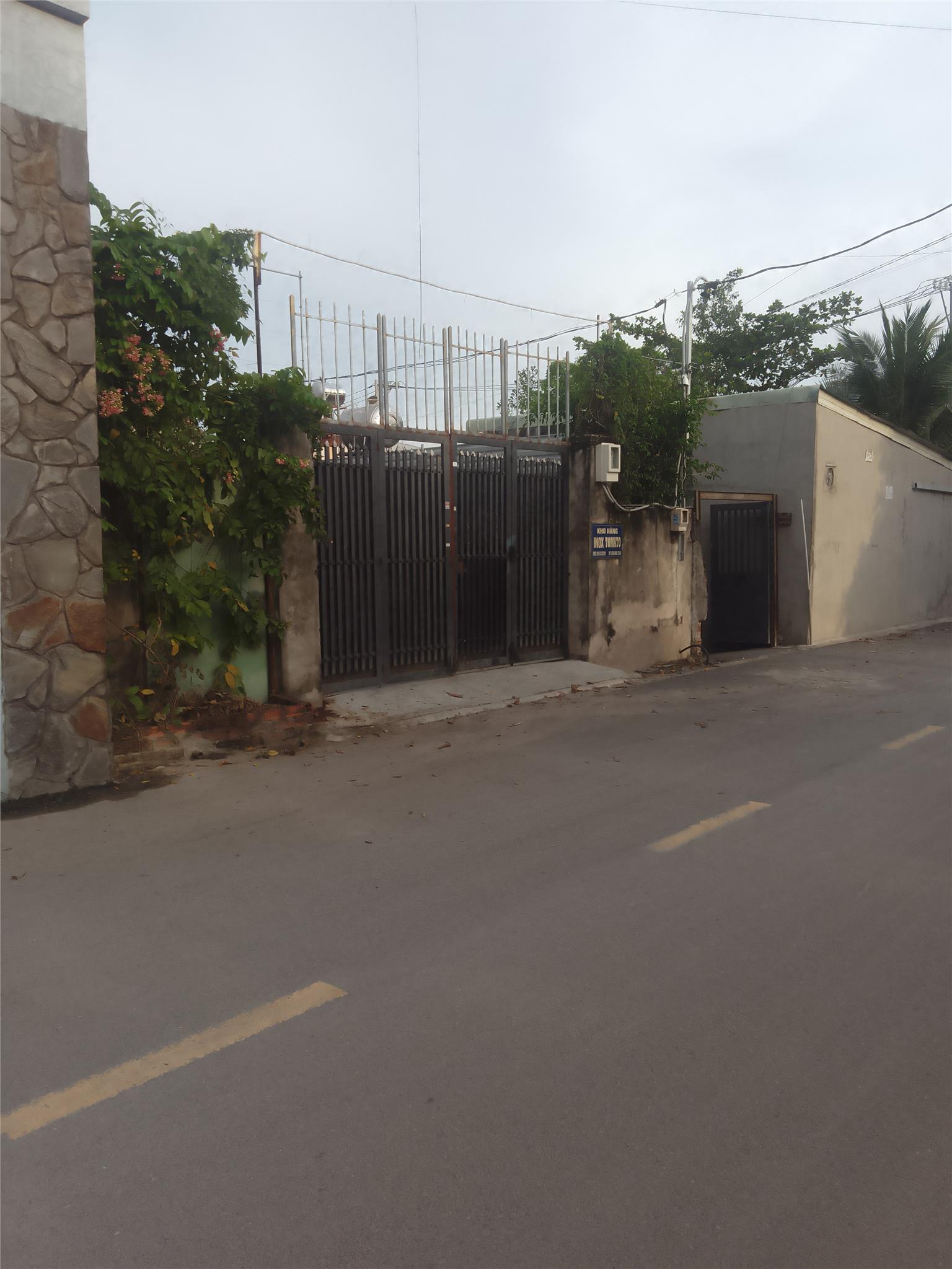 Cần nhượng nên nhà mặt tiền đường TX 62, P.Thanh Xuân 4m x19.5m giá 2,5 tỷ.