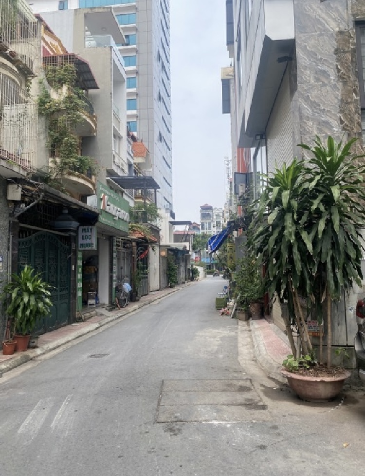 Bán nhà đẹp Nguyễn Văn Cừ 90m2, 6 tầng ngõ ô tô giá 18 tỷ 500tr