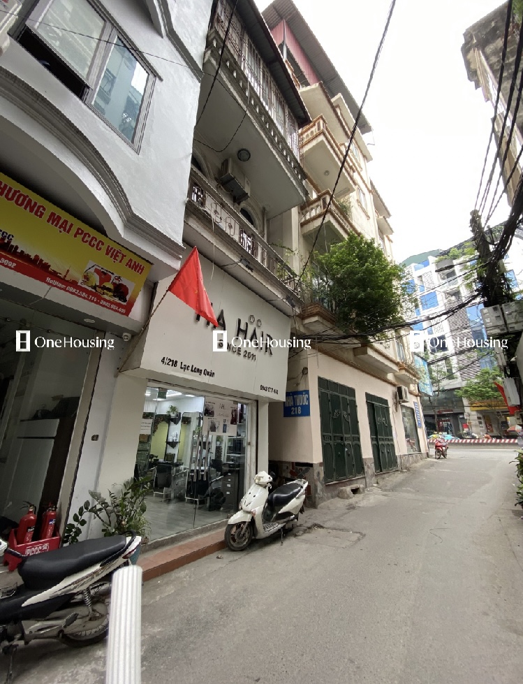 Bán đất Lạc Long Quân sát phố, 36m2, MT 4.6m, ô tô đỗ, giá 10.3 tỷ