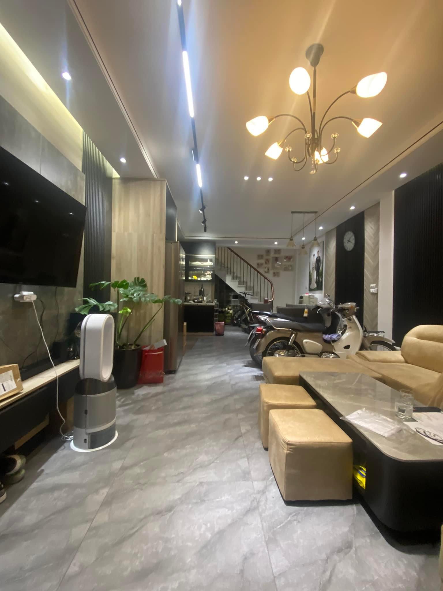 Bán Nhà Quán Thánh - Ba Đình - Gần Lăng Bác - Hồ Tây - Khu Hiếm Nhà Bán - Full Nội Thất Xịn Xò